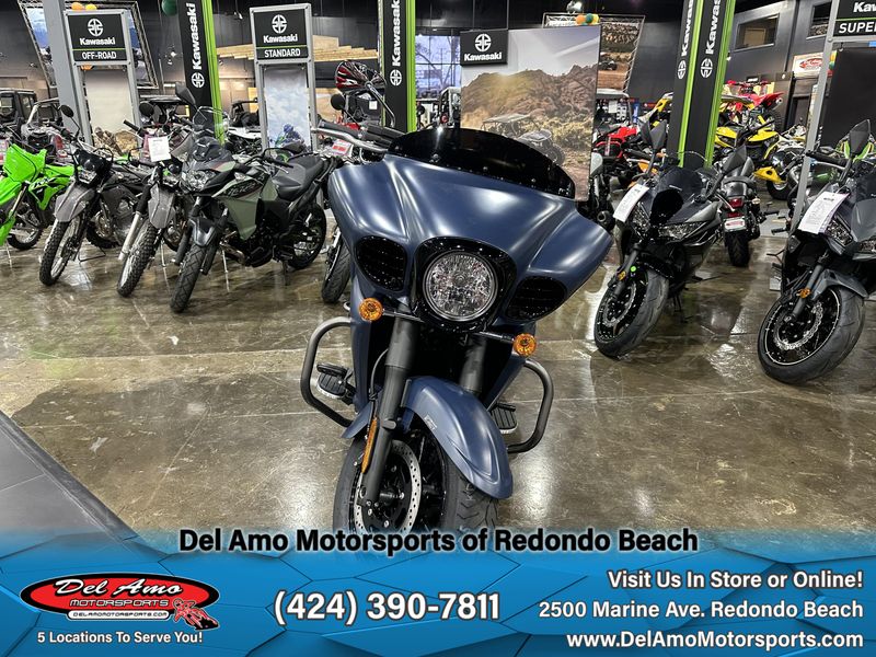 2024 Kawasaki VN1700KRFAL-BU1  in a METALLIC MATTE TWILIGHT BLUE exterior color. Del Amo Motorsports of Redondo Beach (424) 304-1660 delamomotorsports.com 