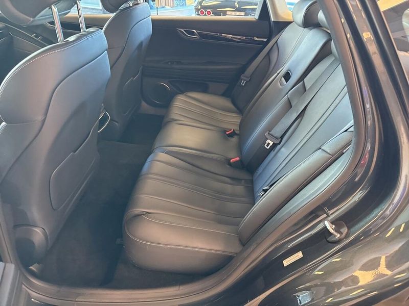 2023 Genesis G80 2.5T