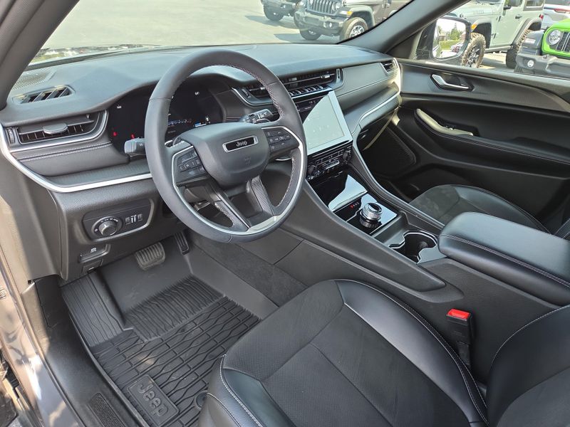 2023 Jeep Grand Cherokee Altitude X photo 15