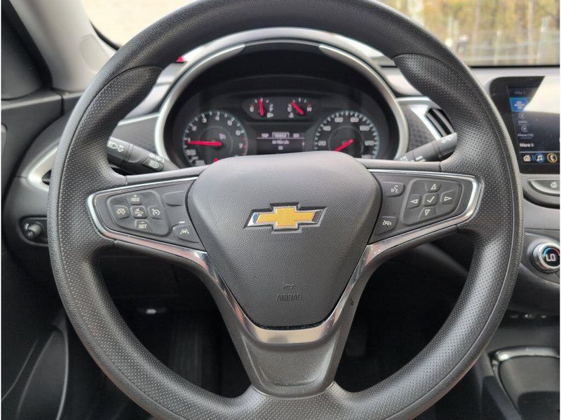 Used 2024 Chevrolet Malibu LTImage 22