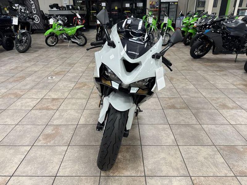 New 2026 Kawasaki NINJA ZX-6R Image 12