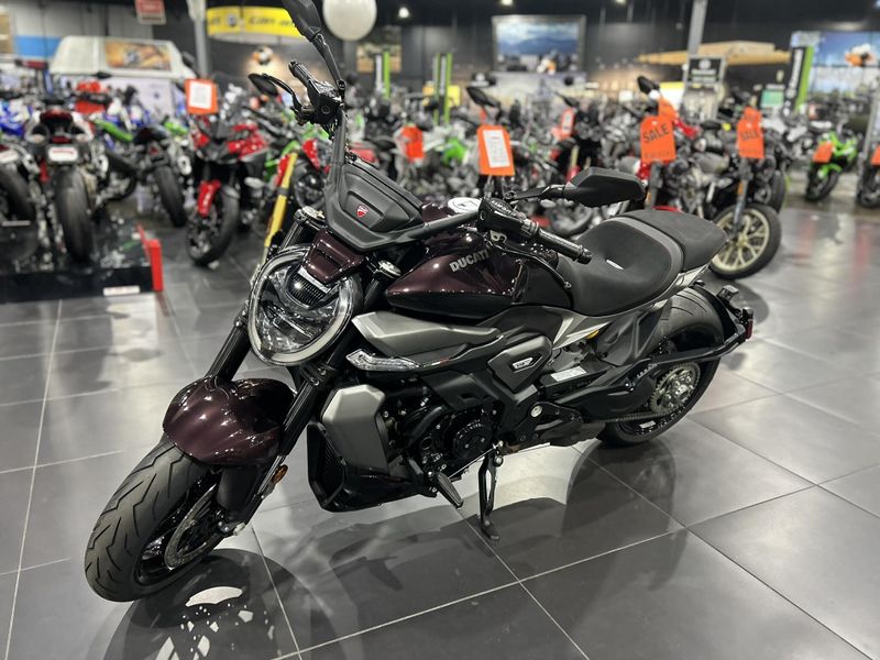 New 2026 Ducati X DIAVEL V4 Image 11