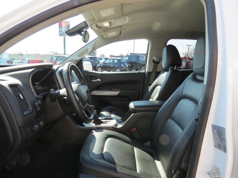 2022 Chevrolet Colorado ZR2 4x4 4dr Crew Cab 5 ft. SBImage 22