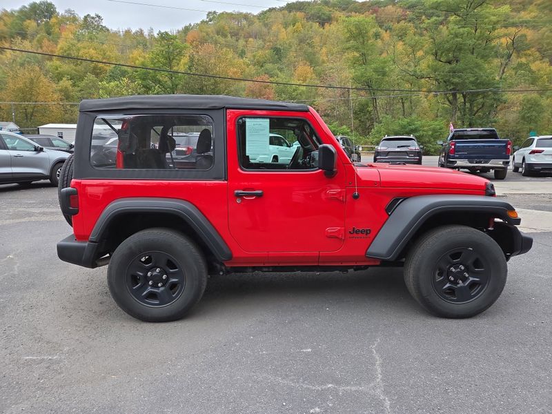 2022 Jeep Wrangler Sport photo 2