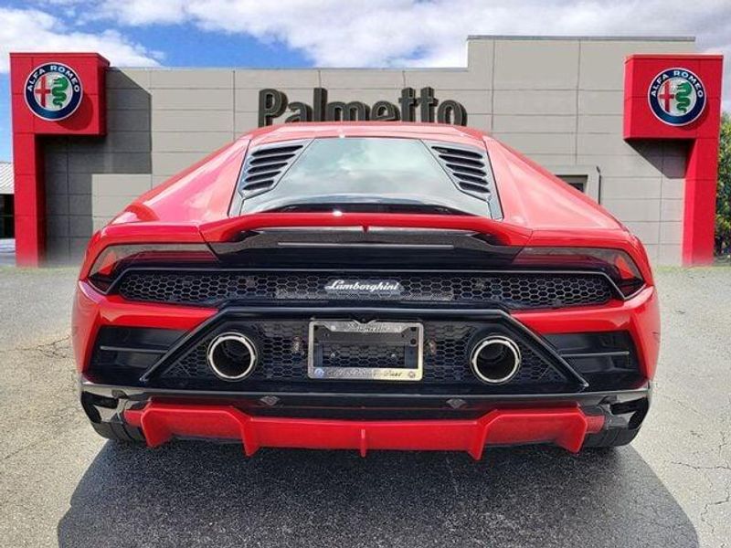 2023 Lamborghini Huracan Evo Coupe RWD photo 4
