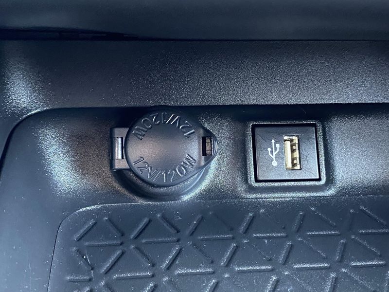2024 Toyota RAV4 XLE PremiumImage 24