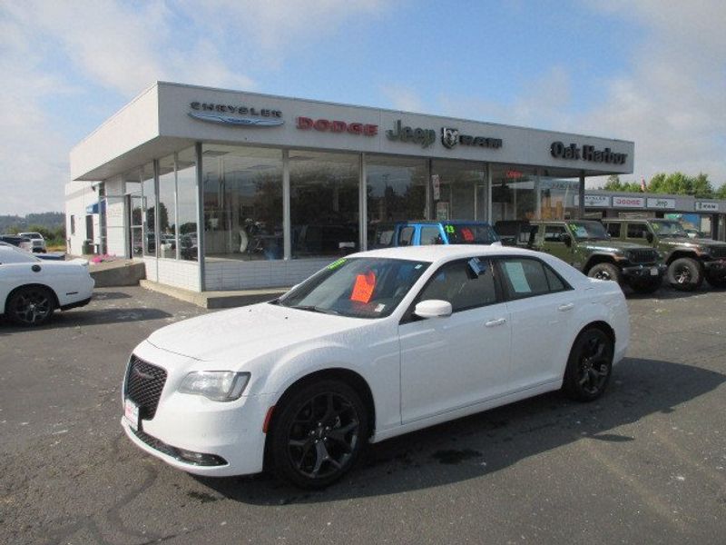 2021 Chrysler 300 300SImage 1