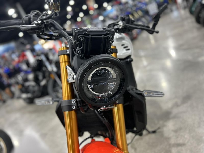 New 2025 Yamaha XSR900 Image 18