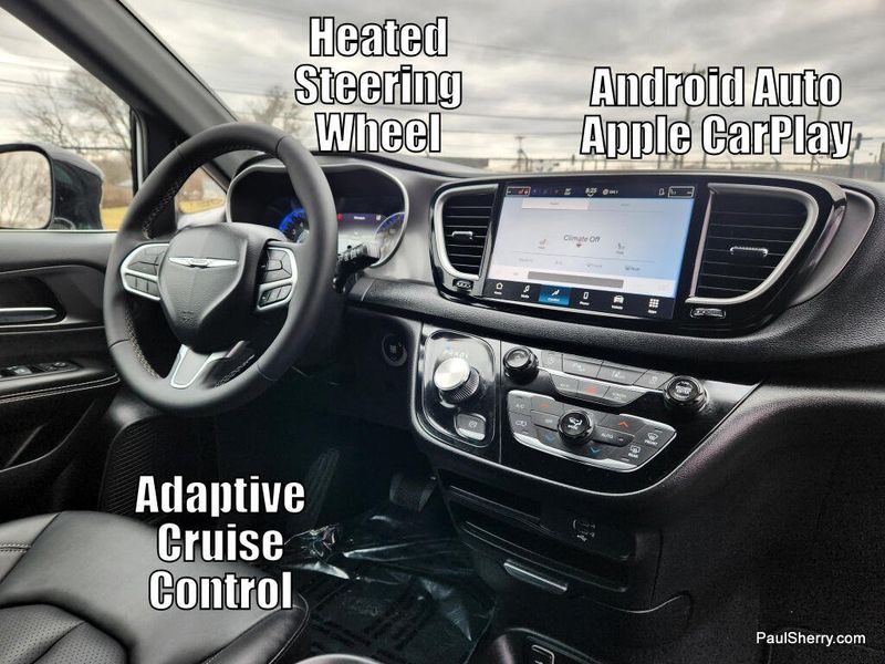 New 2026 Chrysler Voyager Lx