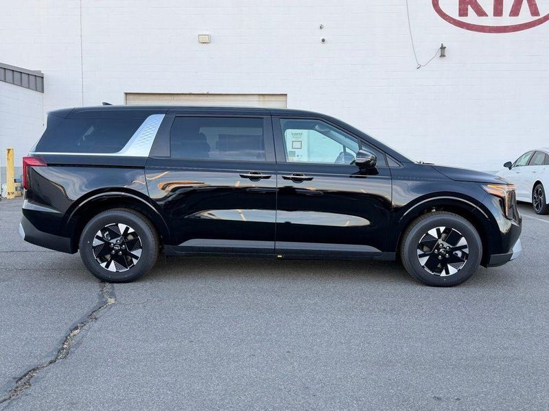 New 2026 Kia Carnival Hybrid LXSImage 8