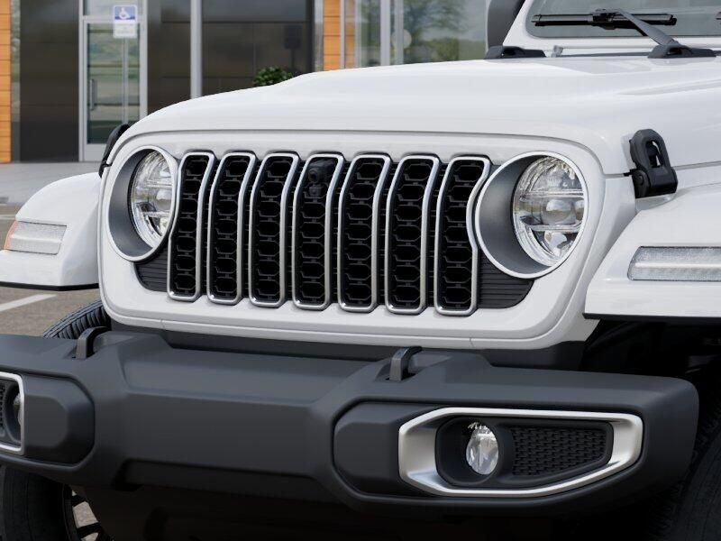 New 2026 Jeep Wrangler 4-door SaharaImage 37