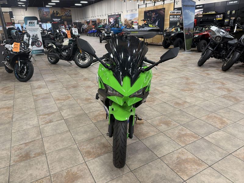 Used 2024 Kawasaki NINJA 500 KRT SE ABS Image 12