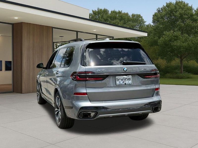New 2027 BMW X7 xDrive40iImage 34
