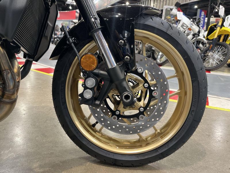 New 2026 Yamaha XSR900 Image 24