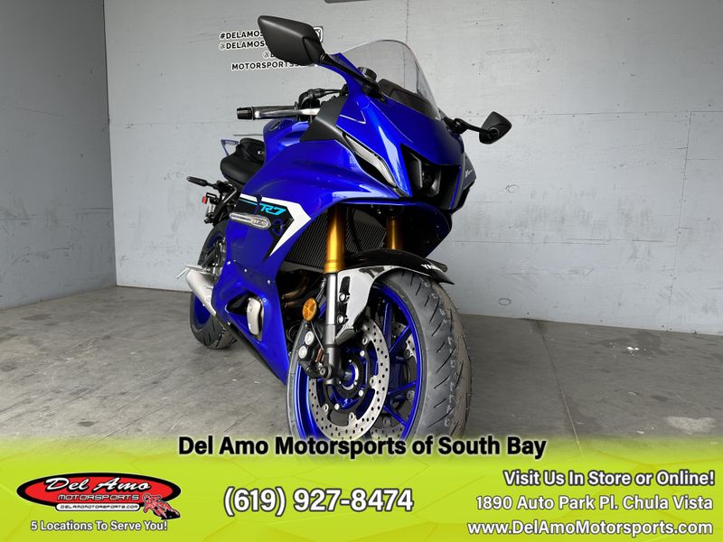 2025 Yamaha YZF-R7 Image 3