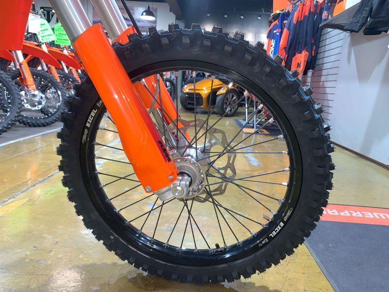 2025 KTM 250 SX Image 10