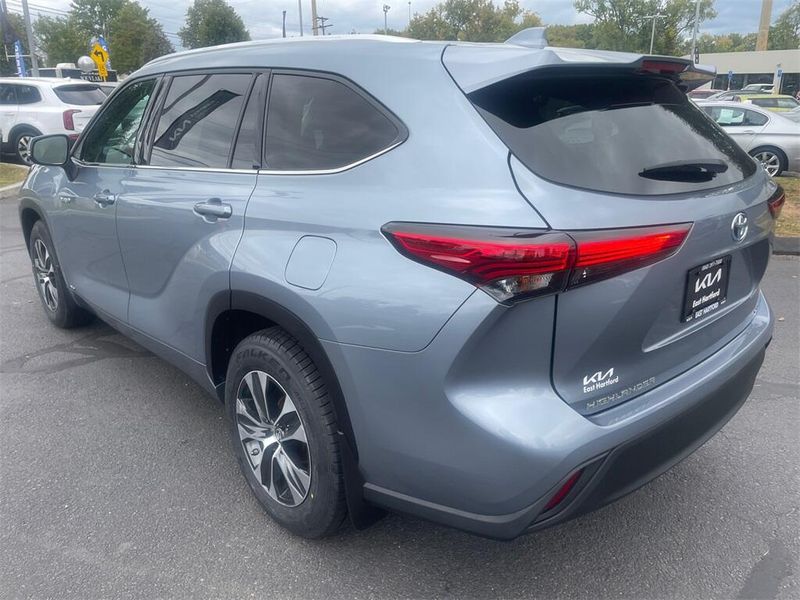 2021 Toyota Highlander XLEImage 5