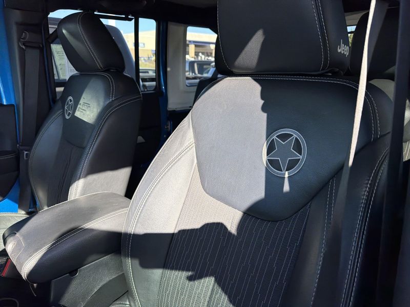 Used 2014 Jeep Wrangler Unlimited Freedom EditionImage 32