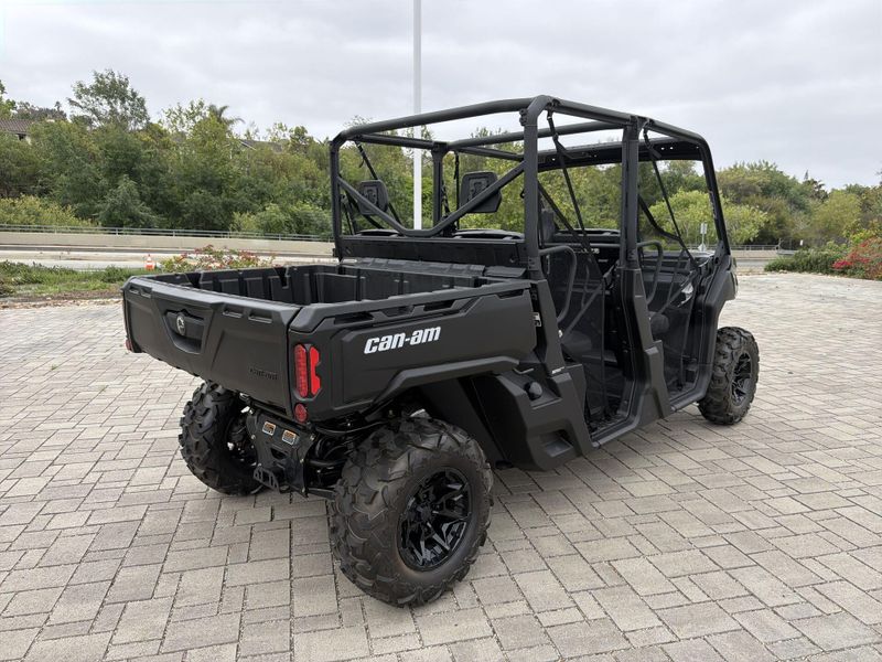 New 2026 Can-Am DEFENDER MAX DPS HD9 Image 17