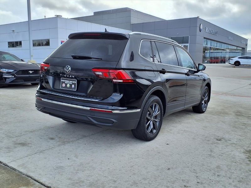 Used 2022 Volkswagen Tiguan 2.0T SEImage 13