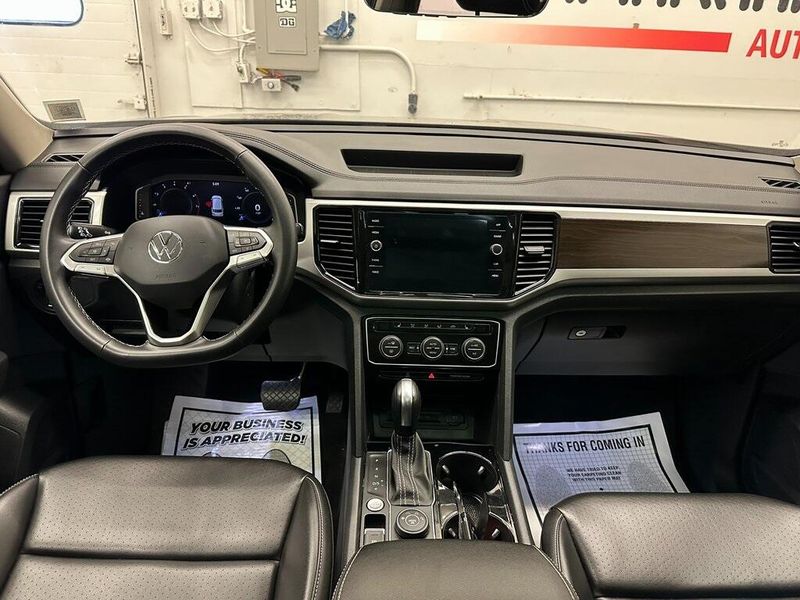2022 Volkswagen Atlas 3.6L V6 SE w/TechnologyImage 27