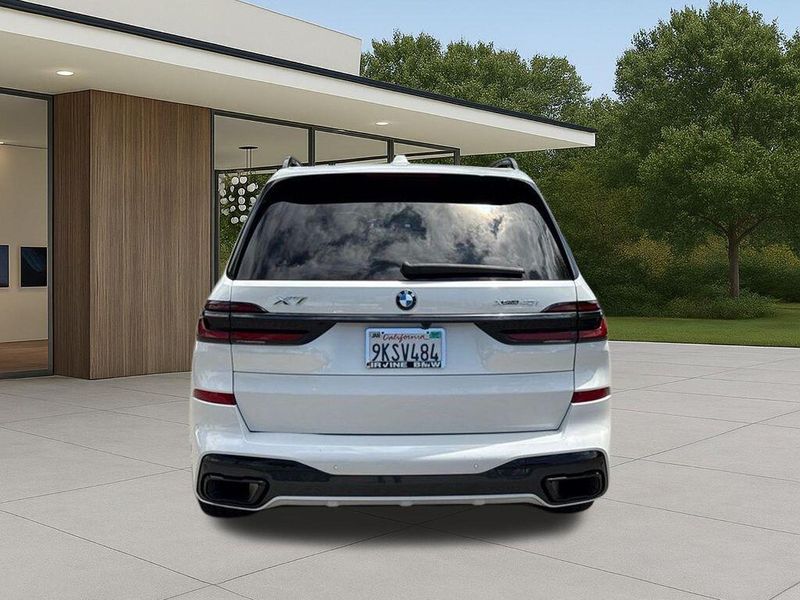 Used 2024 BMW X7 xDrive40iImage 10