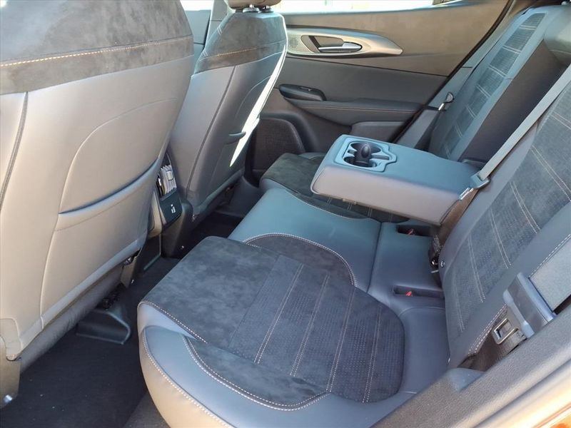 New 2025 Alfa Romeo Tonale IntensaImage 10