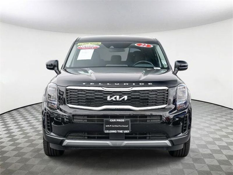 Used 2022 Kia Telluride LXImage 3