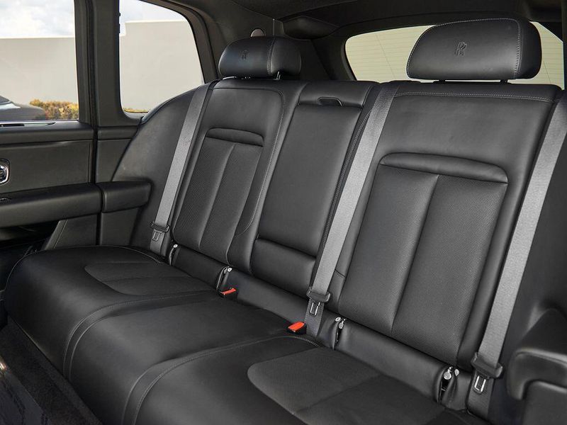 Used 2024 Rolls-Royce Cullinan Image 19