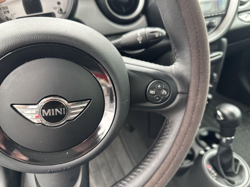 Used 2014 MINI Convertible Image 17