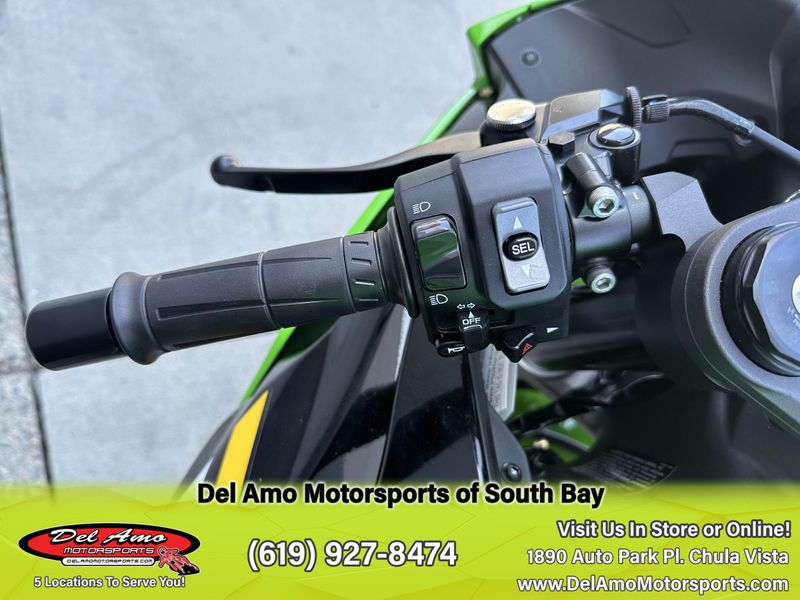 2025 Kawasaki NINJA ZX-6R KRT EDITION ABS Image 13