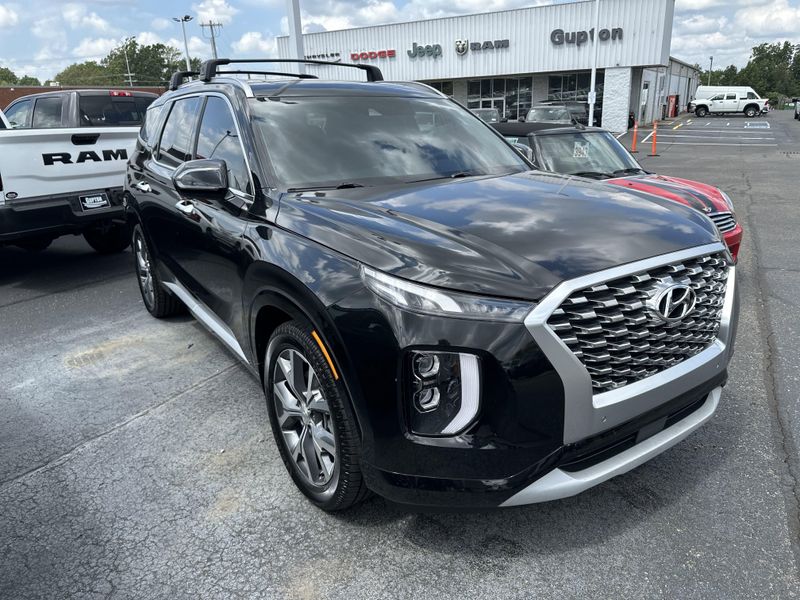 Used 2022 Hyundai Palisade LimitedImage 3