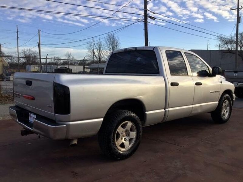 2004 Dodge Ram 1500 SLTImage 5