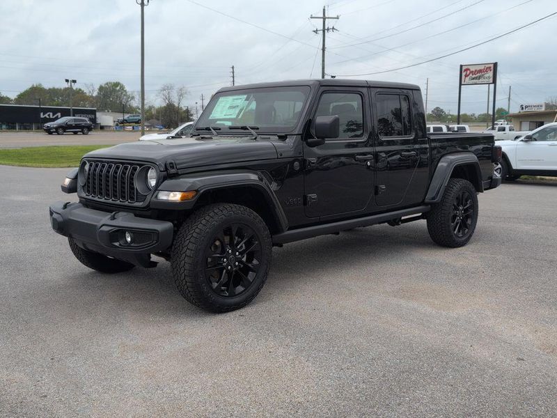 2025 Jeep Gladiator Nighthawk 4x4Image 3