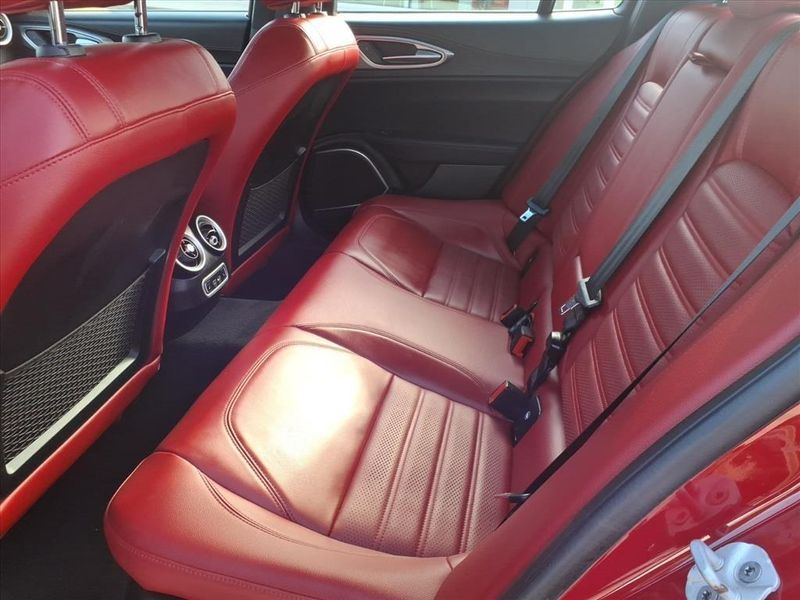 Used 2023 Alfa Romeo Giulia VeloceImage 17