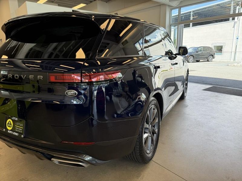 2023 Land Rover Range Rover Sport SE