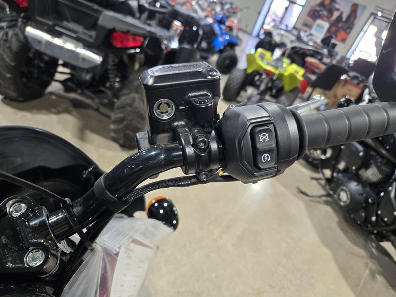 NEW 2025 INDIAN MOTORCYCLE SPORT SCOUT LIMITED Image 18