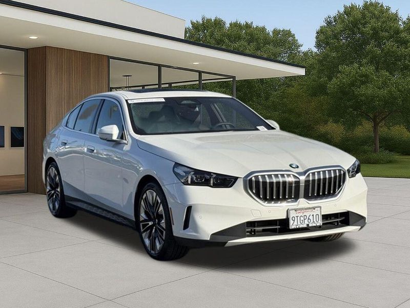 Used 2026 BMW 5 Series 530iImage 5