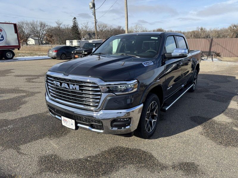 2025 RAM 1500 LaramieImage 4