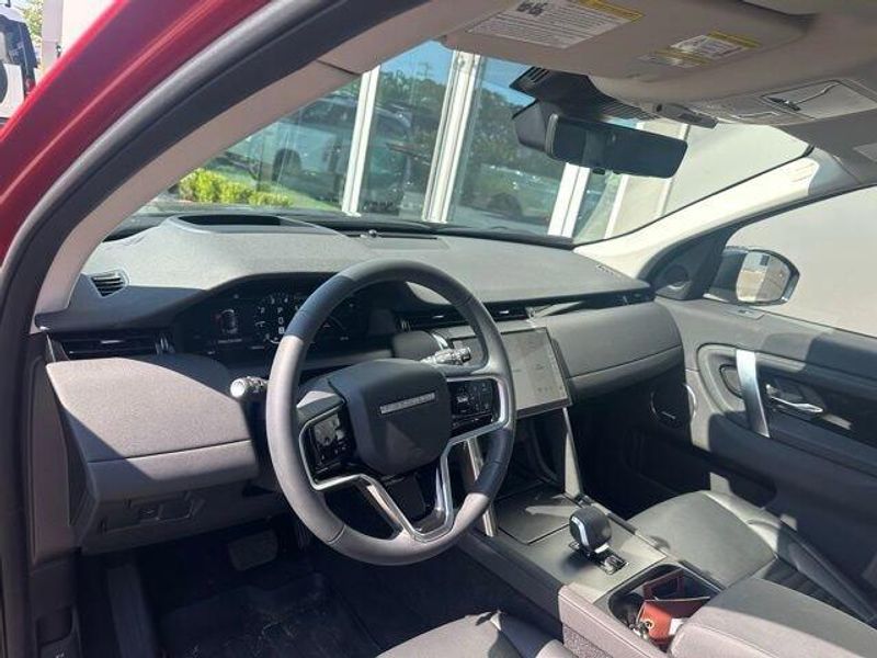 2025 Land Rover Discovery Sport S