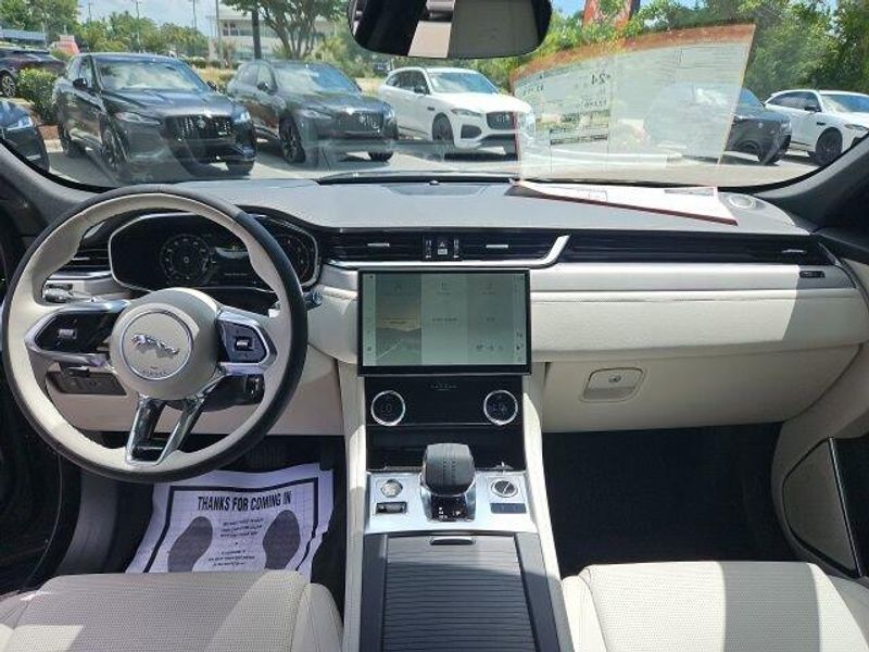 2025 Jaguar F-PACE R-Dynamic S