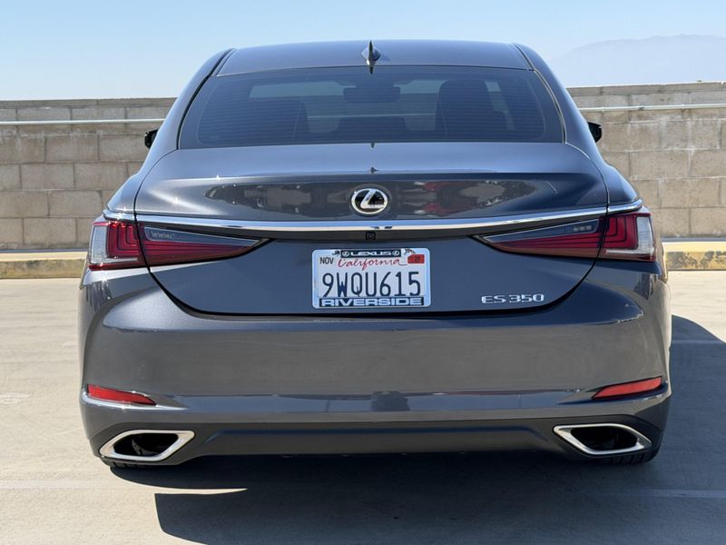Used 2025 Lexus ES 350Image 8