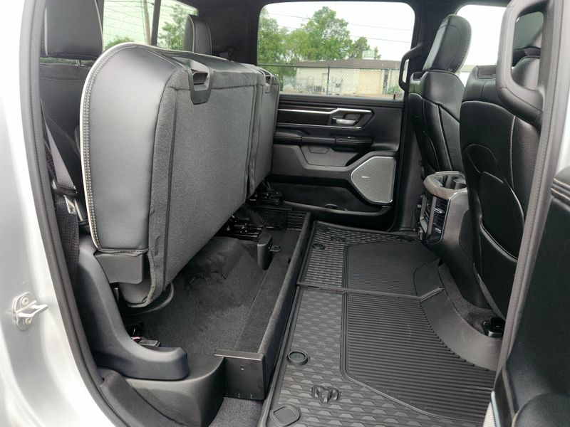 New 2027 RAM 1500 Laramie Crew Cab 4x4 5'7' Box