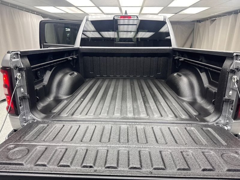 2025 RAM 1500 Big Horn Crew Cab 4x4 5