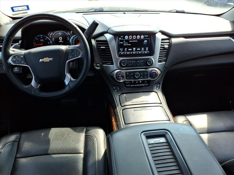 Used 2017 Chevrolet Suburban PremierImage 4