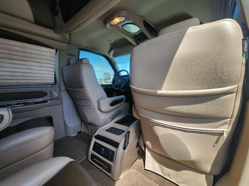 2019 GMC Savana Image 34