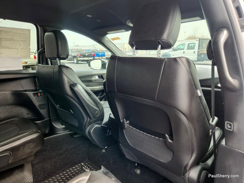 New 2026 Chrysler Voyager Lx