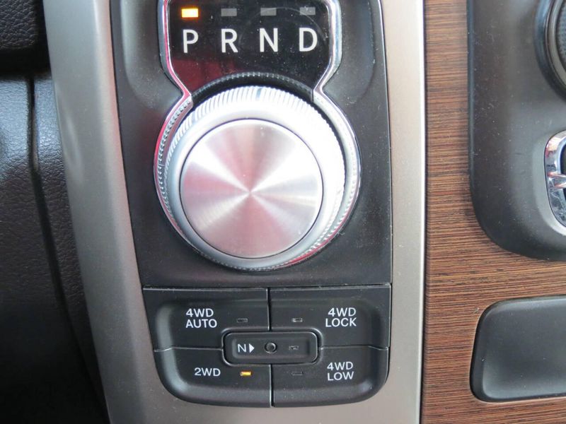 Used 2015 RAM 1500 Laramie 4x4 4dr Crew Cab 5.5 ft. SB PickupImage 23