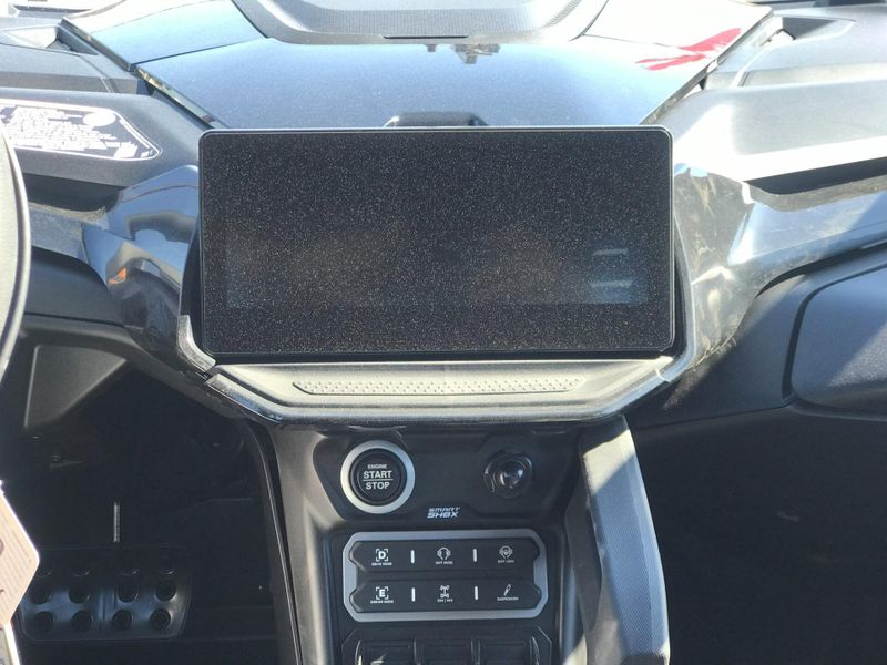 New 2026 Can-Am MAVERICK R MAX X RS 999T DCT Image 22