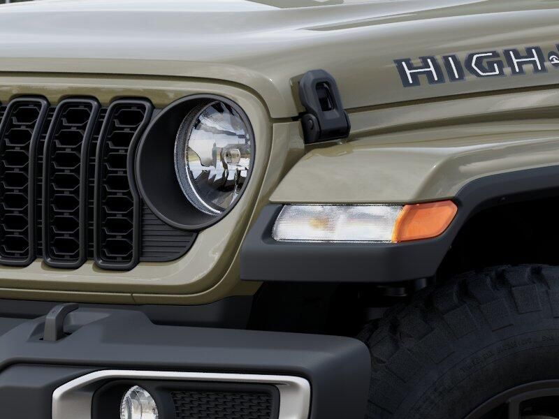 New 2025 Jeep Gladiator High Tide 4x4Image 24